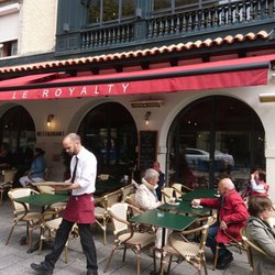 Royalty - Aussenbereich