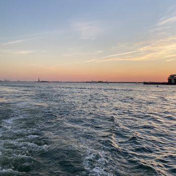 Bateaux New York - Venues & Event Spaces Near Me - New York, New York