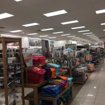 Kohl's - Department Stores Near Me - HINGHAM, Massachusetts