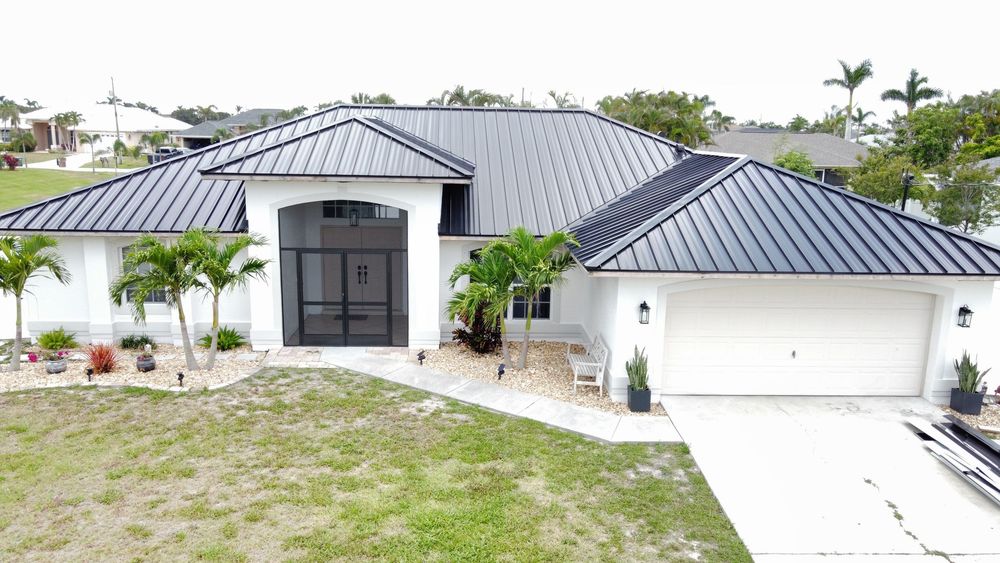 Slide of Roofing Reina