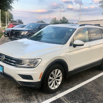 Hewlett Volkswagen - Car Dealers Near Me - Georgetown, Texas