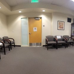 Alav Medical - Small lobby, 11 chairs total