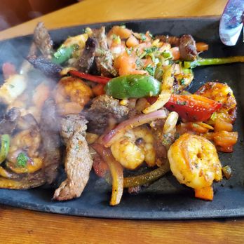 Maggie McFly's - Steak and Shrimp Fajitas - New American Near Me - Virginia Beach, Virginia