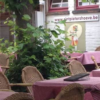 Sint-Pietershoeve - Comfortable seating outside - Cafes Near Me - Damme, VWV Sint-Pietershoeve - Comfortable seating outside - Cafes Near Me - Damme, VWV