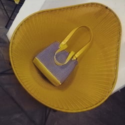 Guibani - Silla y bolsa