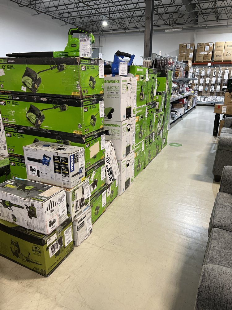 SASKATOON LIQUIDATION CENTRE - Updated December 2024 - 11 Photos - 81 ...
