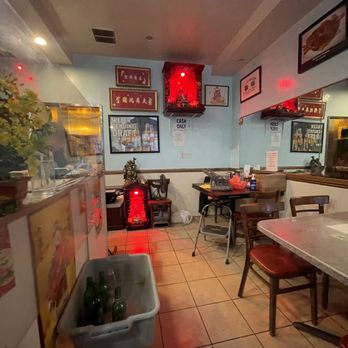 J&M A-1 Cafe Restaurant - ows the interior of the restaurant - Chinese Near Me - San Francisco, California J&M A-1 Cafe Restaurant - ows the interior of the restaurant - Chinese Near Me - San Francisco, California