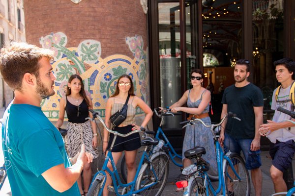 Born Bike Tours Barcelona - Enjoy Biking by null