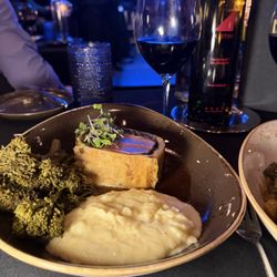 Lonnie's Reno Club