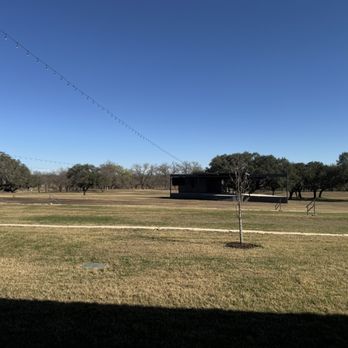 Arch Ray Winery - Wineries Near Me - Fredericksburg, Texas
