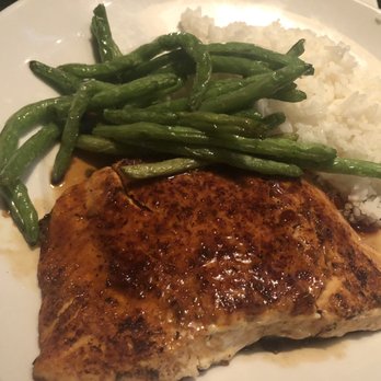 Lyon Grill - Salmon with jasmine rice and green beans - American Near Me - South Lyon, Michigan Lyon Grill - Salmon with jasmine rice and green beans - American Near Me - South Lyon, Michigan