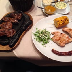 El Bife - Mixed grill en Huiswijn van Argentinië : gewoon subliem! Teveel gegeten en dat doe je alleen als het eten overheerlijk is!