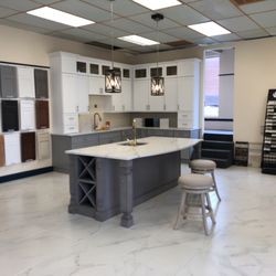 Kitchen Fabulous Carpentry and Countertop - Hazlet - Island countertop and cabinets displays