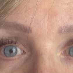 The Lash Lounge - Hybrid lash extensions