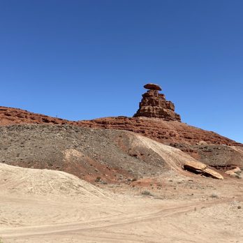Mexican Hat Rock - Landmarks & Historical Buildings Near Me - Mexican Hat, Utah Mexican Hat Rock - Landmarks & Historical Buildings Near Me - Mexican Hat, Utah
