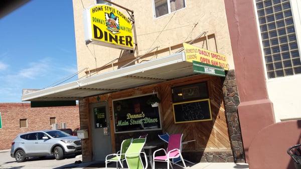 Donna's Main Street Diner by null