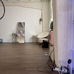 The Orchid Pole Studio - Small little nook in the corner