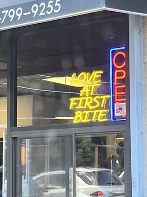 The Good Eats Experience by null