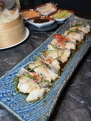 Aves Thai & Asian Fusion restaurant by null