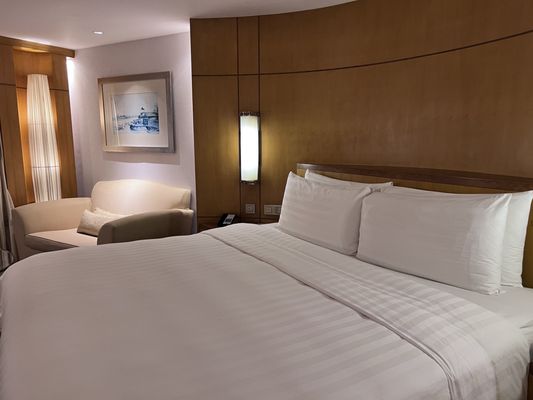 Makati Shangri-La by null