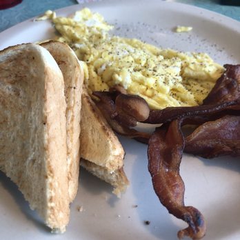 Dots Diner - Williams Blvd. - Diners Near Me - Kenner, Louisiana Dots Diner - Williams Blvd. - Diners Near Me - Kenner, Louisiana