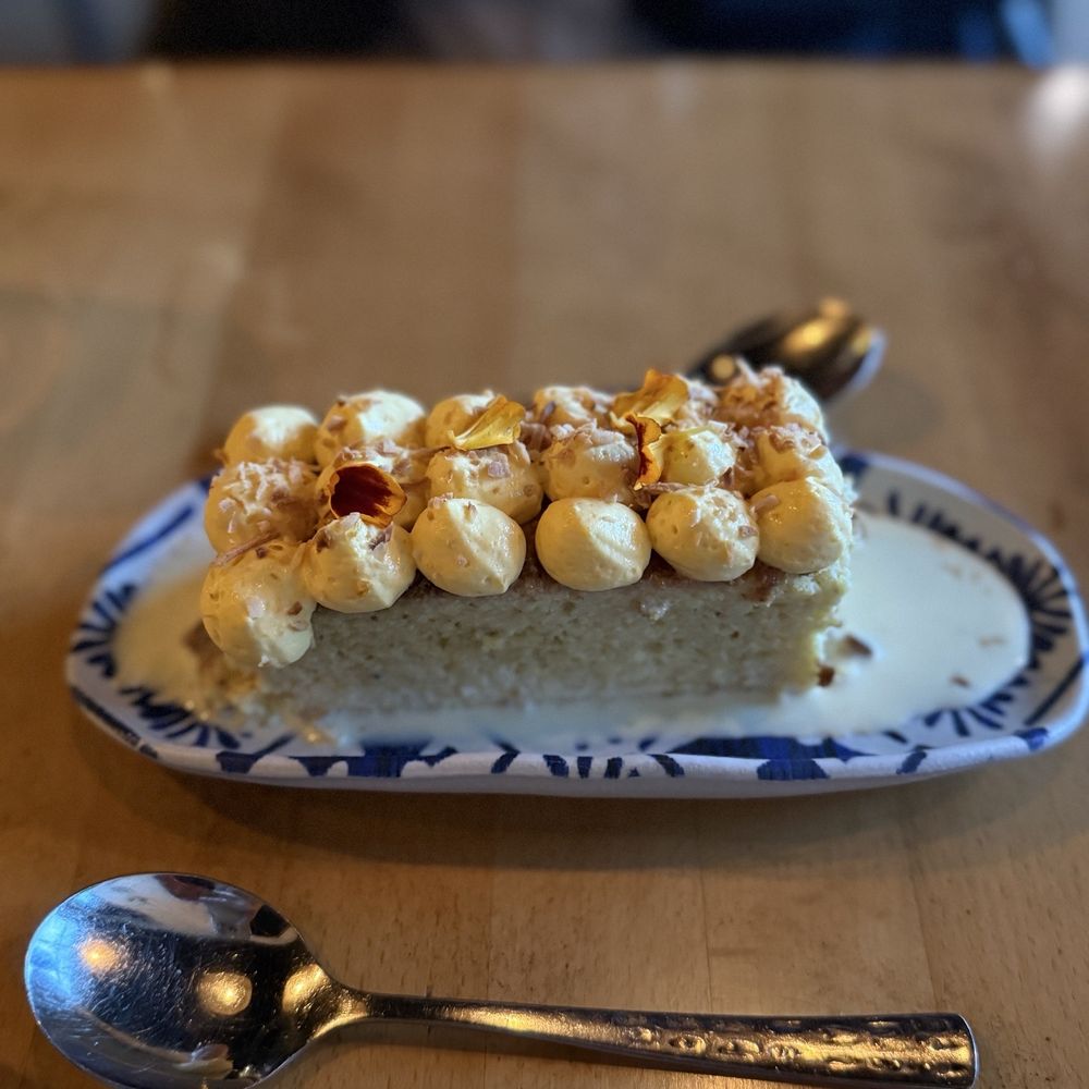 Mirra - Tres leches cake - Mexican Near Me - Chicago, Illinois Mirra - Tres leches cake - Mexican Near Me - Chicago, Illinois