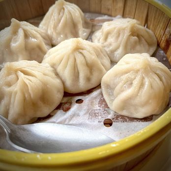 Peony Garden - Soup Shanghai Dumplings (6) - Dim Sum Near Me - Walnut Creek, California Peony Garden - Soup Shanghai Dumplings (6) - Dim Sum Near Me - Walnut Creek, California