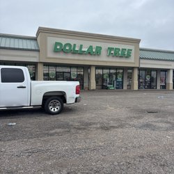 Dollar Tree - Closed during business hours. No signs of opening.