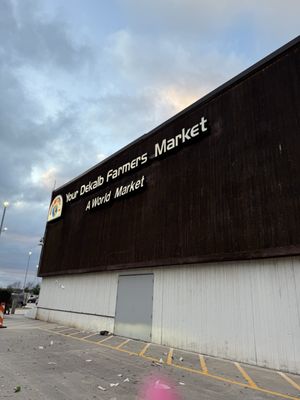 Your DeKalb Farmers Market by null
