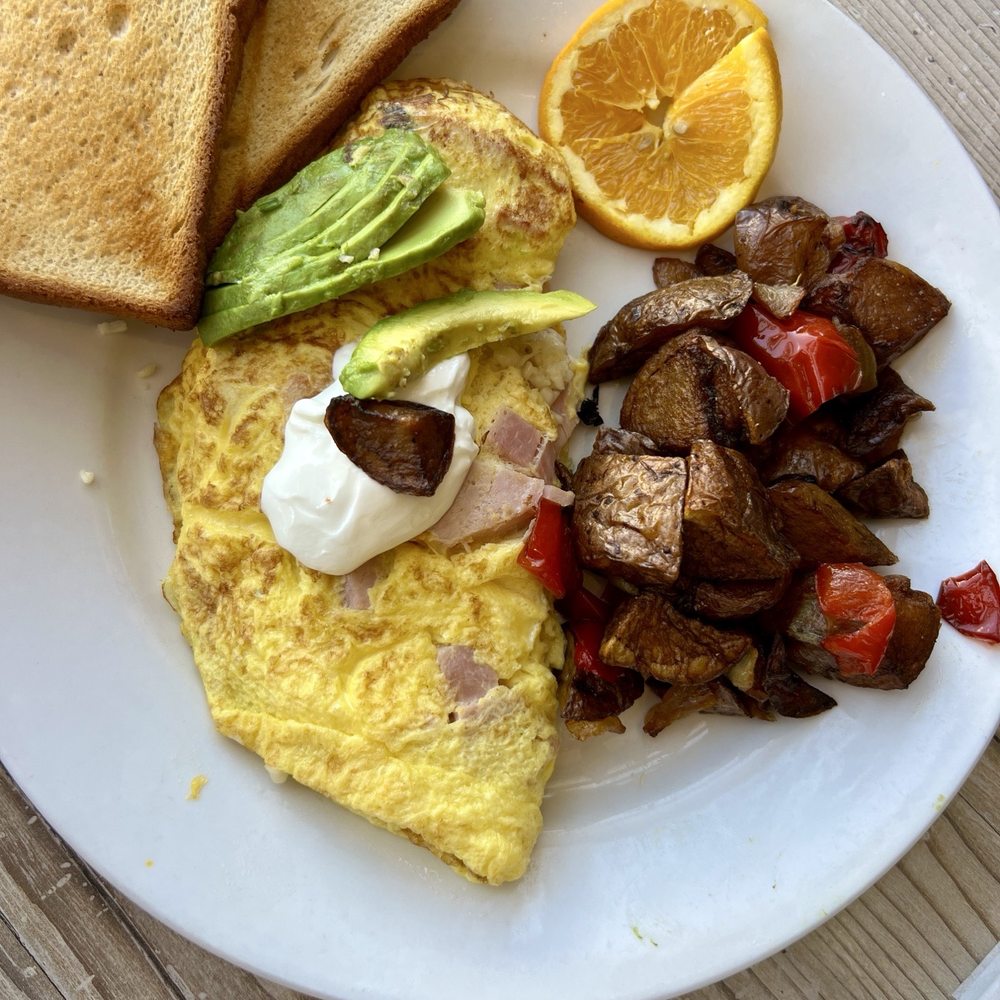 Shorehouse Kitchen - Fluent free bread with California Omelet - Coffee & Tea Near Me - La Jolla, California Shorehouse Kitchen - Fluent free bread with California Omelet - Coffee & Tea Near Me - La Jolla, California
