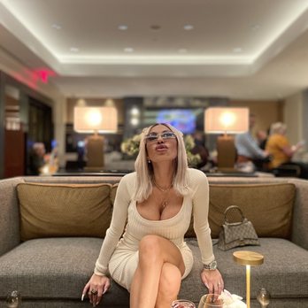 ENTYSE, Wine Bar & Lounge - Me enjoying the lovely couch seating - New American Near Me - McLean, Virginia