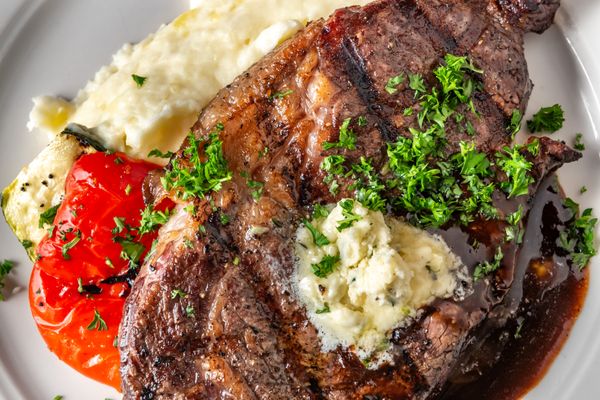 Squire on the Square by null