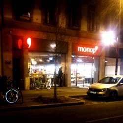 Monoprix - Impossible de louper l'enseigne flashy