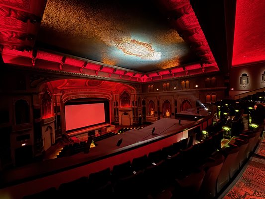 The Oriental Theatre | Milwaukee Film Historic Cinemas by null