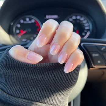Moorii Nails - Pink Ombre Nails - Nail Technicians Near Me - Rowland Heights, California