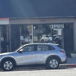 Parking is very easy and metered!