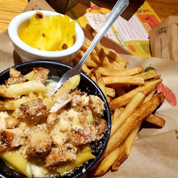 Chili's - Kids chicken and pasta, pineapple and fries.. tasted good and decent portion size - Tex-Mex Near Me - Redlands, California