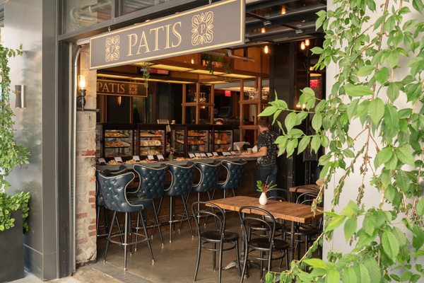 Patis Bakery by null