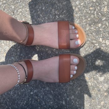 Fantasy Nails & Spa - Gel pedicure (by Summer) - Day Spas Near Me - Fredericksburg, Virginia
