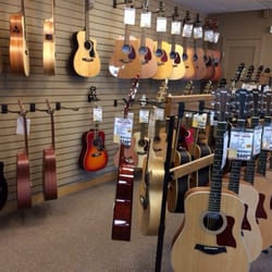 Professional Music Center - Acoustic Guitar