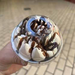 Queen's Bakery