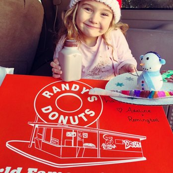Randy's Donuts - Happy! - Donuts Near Me - Torrance, California