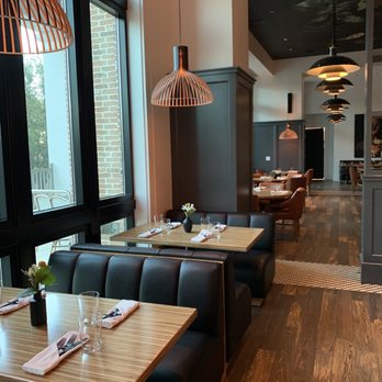 The Lobby Bar - American Near Me - Miramar Beach, Florida