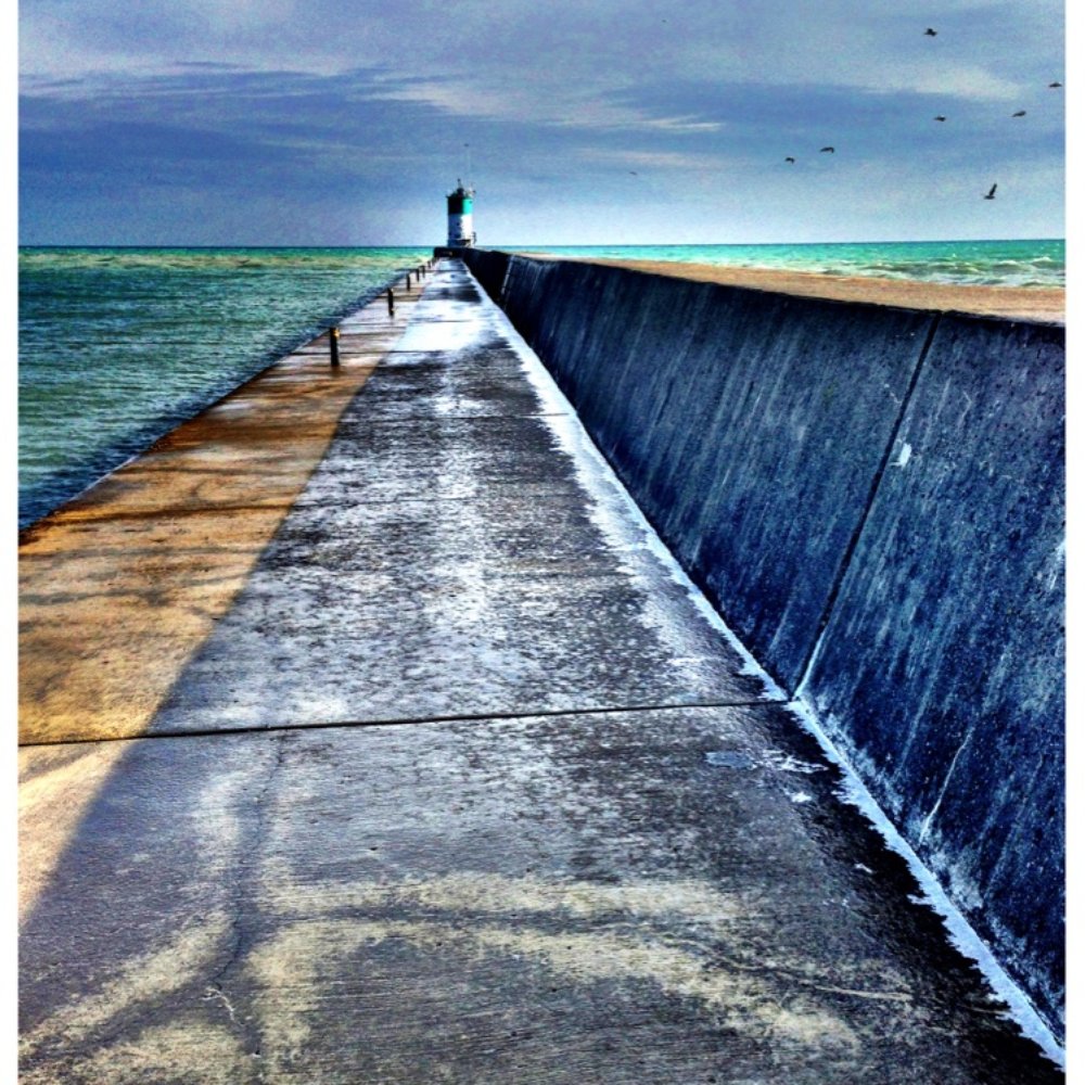 Waukegan Harbor Lighthouse - Lovely lighthouse view... - Landmarks & Historical Buildings Near Me - Waukegan, Illinois Waukegan Harbor Lighthouse - Lovely lighthouse view... - Landmarks & Historical Buildings Near Me - Waukegan, Illinois