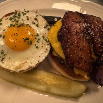 Au Cheval - Single Cheeseburger with egg and bacon - Bars Near Me - Chicago, Illinois Au Cheval - Single Cheeseburger with egg and bacon - Bars Near Me - Chicago, Illinois
