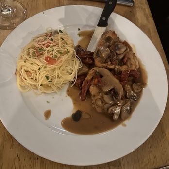 Certo Italian Restaurant - POLLO A LA TOSCANA - Italian Near Me - Miami, Florida Certo Italian Restaurant - POLLO A LA TOSCANA - Italian Near Me - Miami, Florida