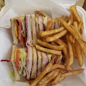 Mandy's Family Restaurant - Club - American Near Me - Eugene, Oregon