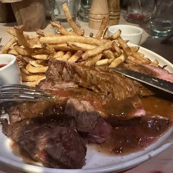 Nomade - Steak Au poivre - Mediterranean Near Me - Westport, Connecticut