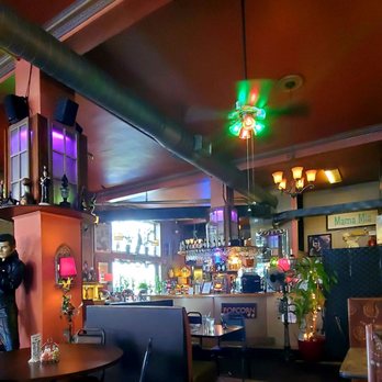 Bella Regina - the interior of a restaurant - Italian Near Me - Utica, New York