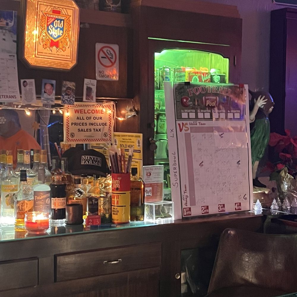 Towne Square - Bars Near Me - Trevor, Wisconsin